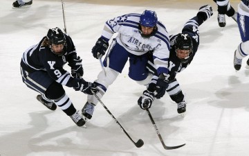 华体会体育平台-欧冠史上罕见一幕！切尔西对垒阿贾克斯上半场三点球引爆赛场